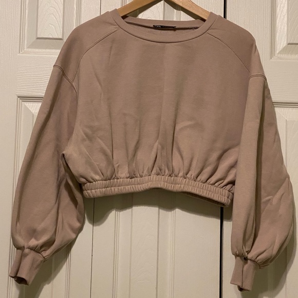 Zara Cropped, Dripped Shoulder, Batwing Sweatshirt - Picture 1 of 5